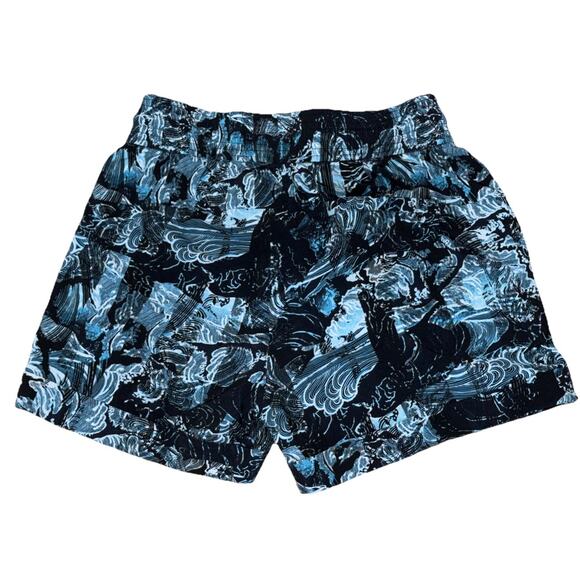 Lululemon Tracker Short V 4" Size 2 Eternal Wave Starlight Black‎ - Picture 3 of 5